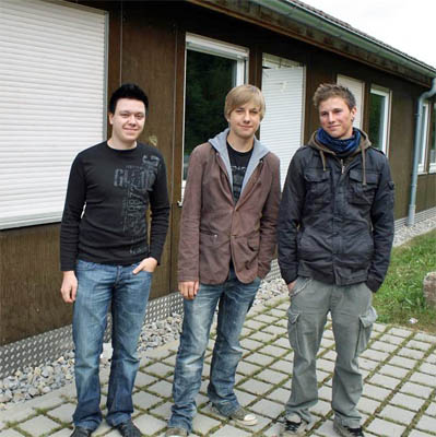 Sie organisieren ein Rockkonzert im Sulzer Jugendhaus (von links):
            Pino Potenza, Christian Hildebrandt und Martin Kühnemuth. Foto:
            Steinmetz