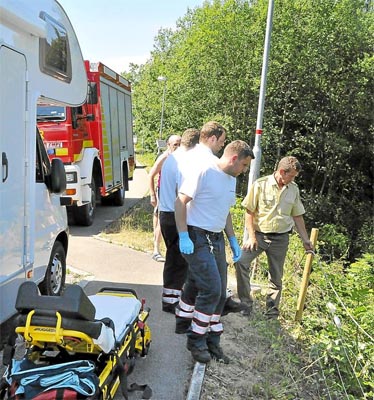 Zun�chst st�rzte der 64-J�hrige �ber einen elektrisch geladenen Ziegenzaun. Foto: Wegner